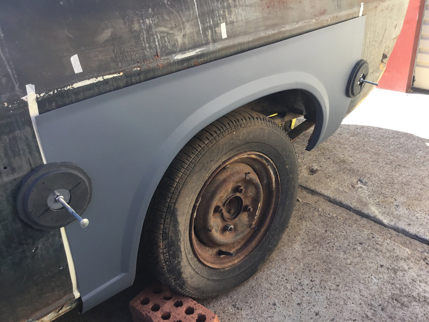 FITS DATSUN 1200. QUARTER PANEL SECTION
