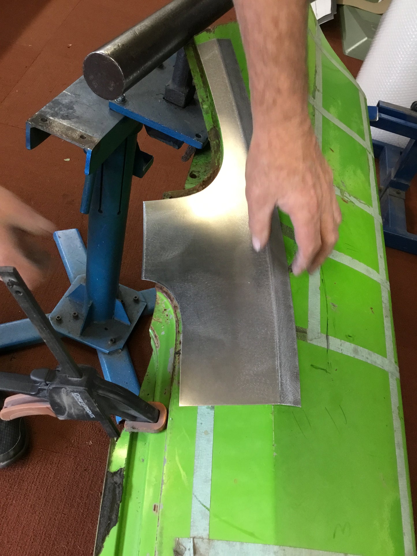 VALIANT VH TO CM TOP OF REAR GUARD & BOTTOM CORNER WINDSCREEN CHANNEL