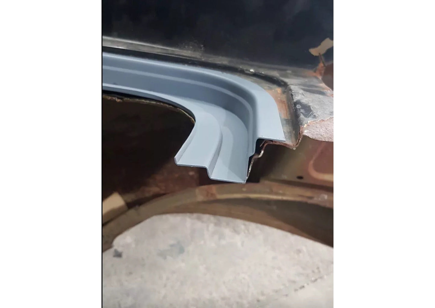 FITS VALIANT CHARGER TOP OF BOOT BOOT CORNER