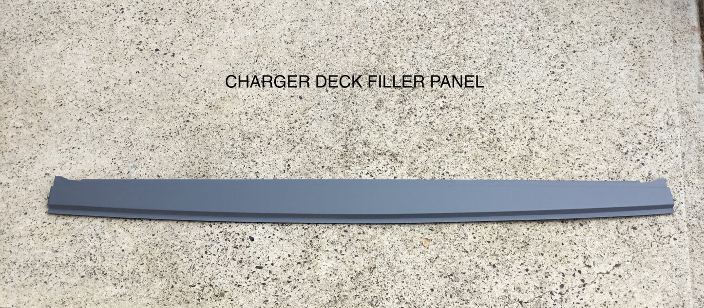 VALIANT CHARGER DECK FILLER PANEL