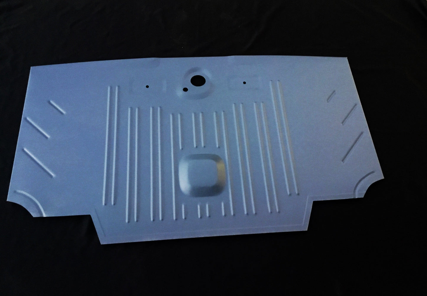 VALIANT CHARGER BOOT FLOOR WITH HUMP