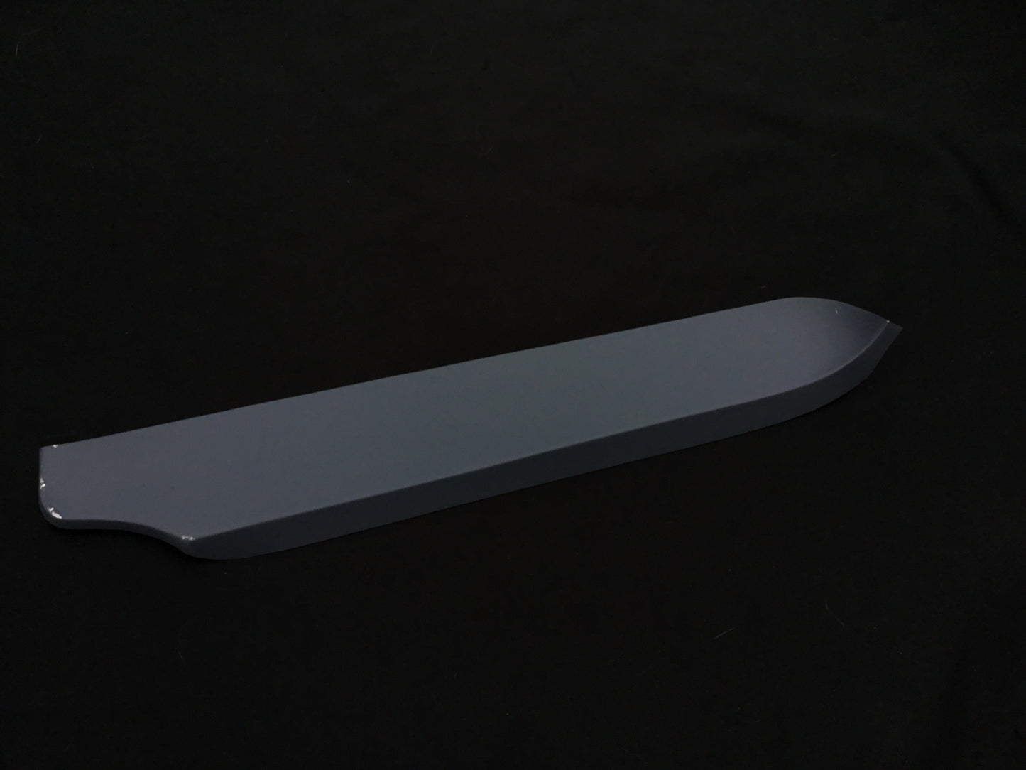 SUITS VALIANT AP6 FRONT EDGE OF BONNET