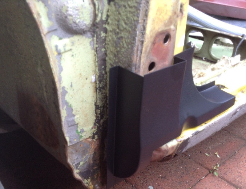 SUITS A DATSUN 1600/510 LOWER DOOR PILLAR