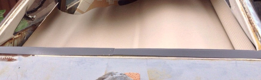 SUITS A Datsun 1200 COUPE BOTTOM OF REAR WINDSCREEN