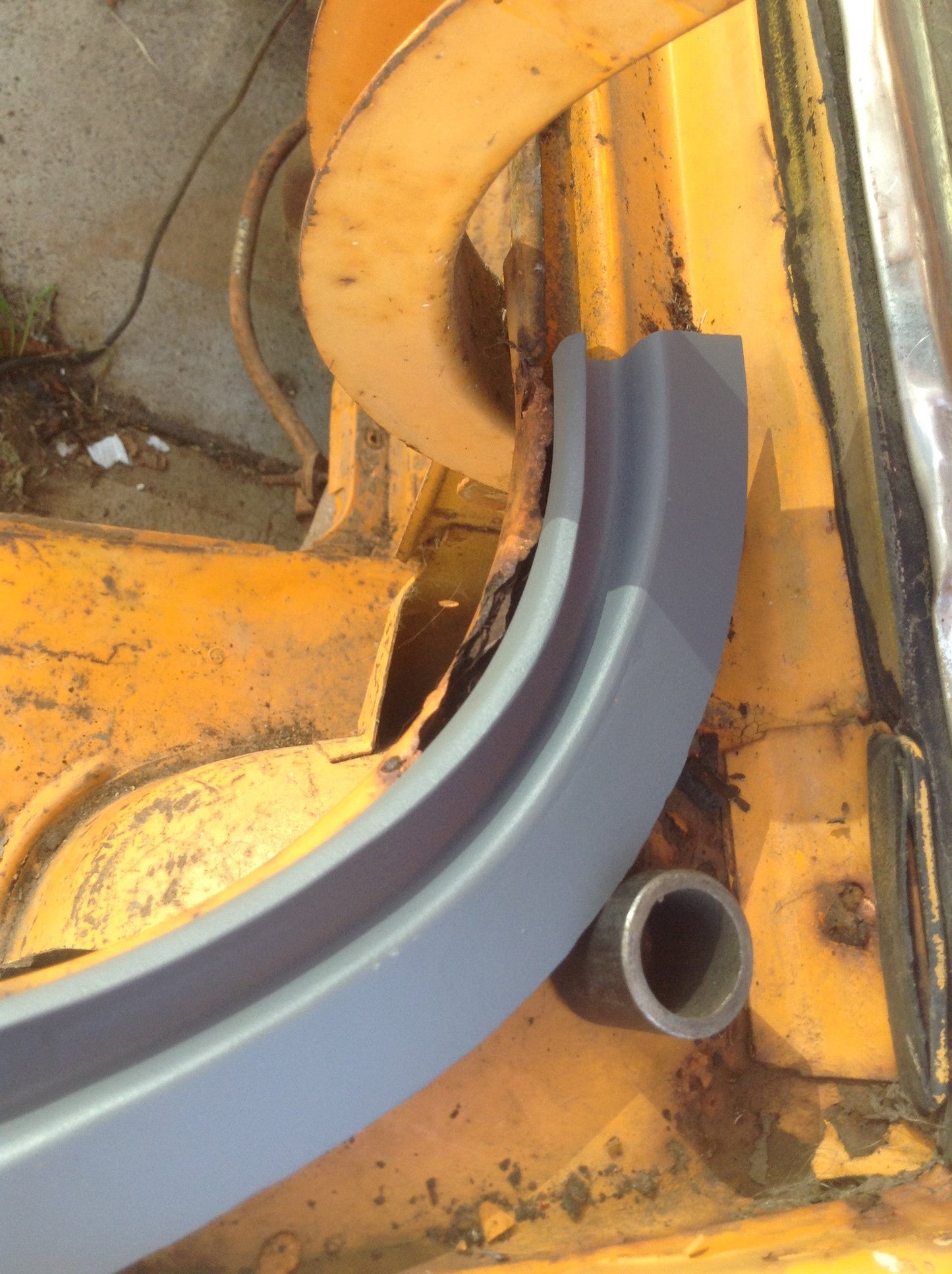 FITS FORD FALCON XA XB SEDAN TOP OF BOOT GUTTER CORNERS