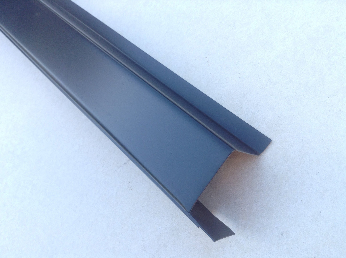 SUITS A DATSUN 1000 SILL