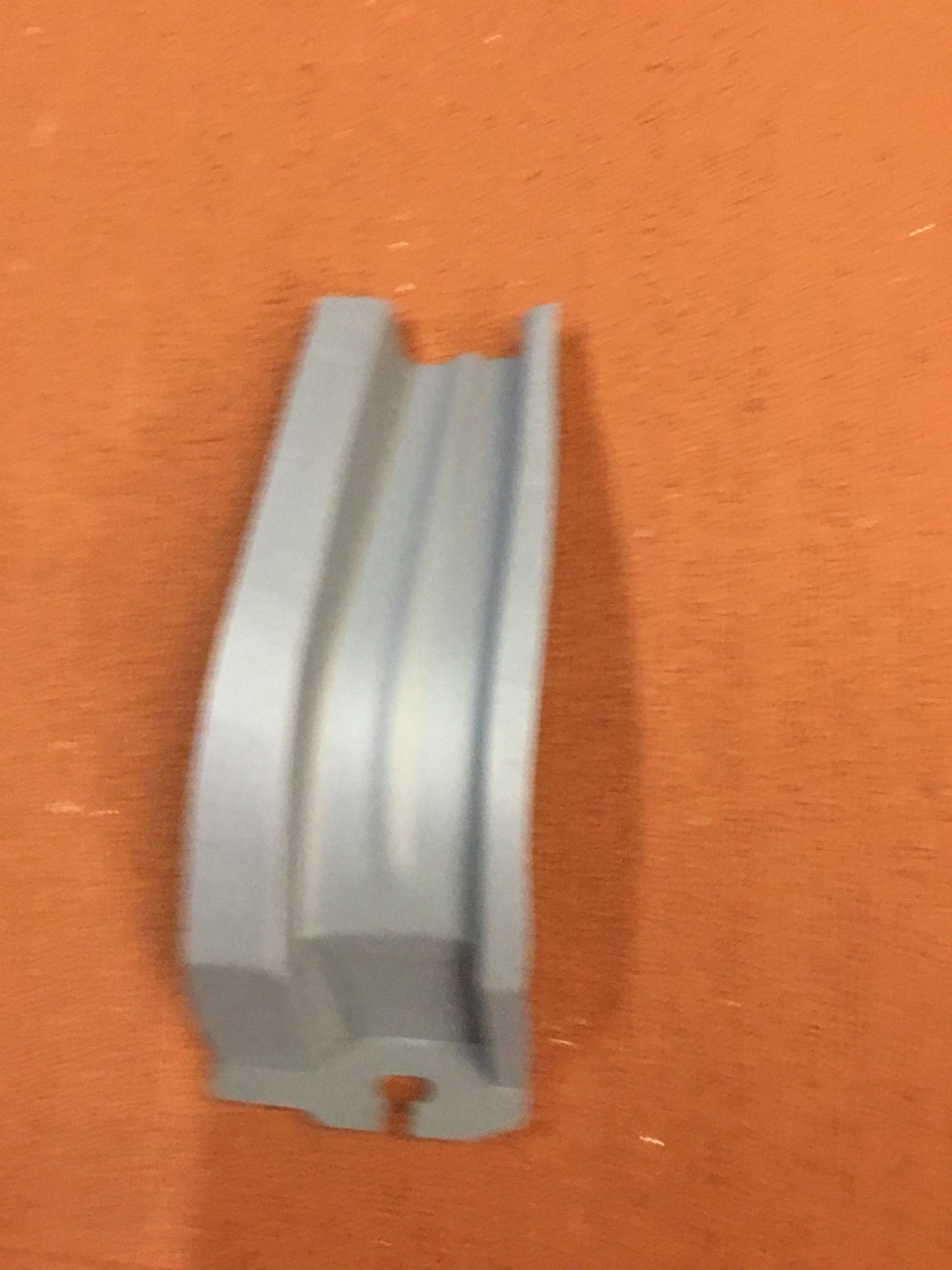 MADE TO FIT A VALIANT AP5 AP6 INNER FRONT GUARD SILL MOUNTING FOOT