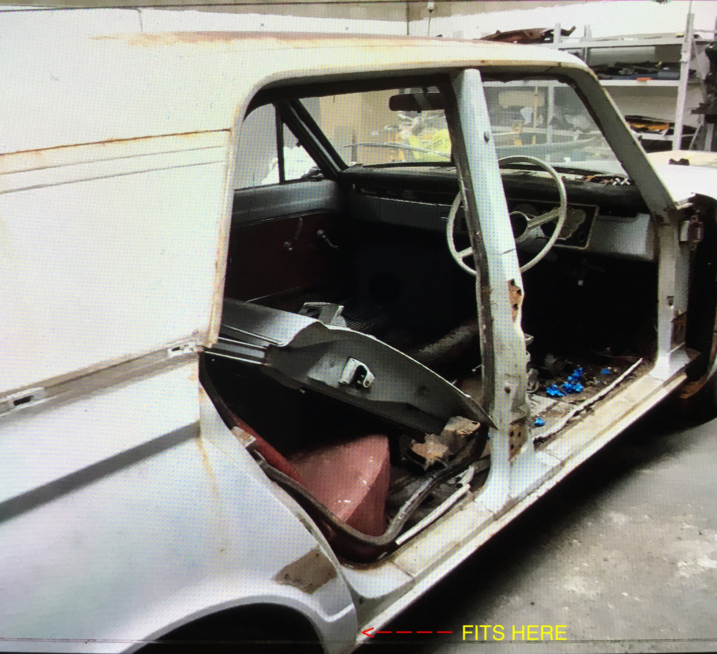 SUITS VALIANT AP5/6 SEDAN DOGLEG