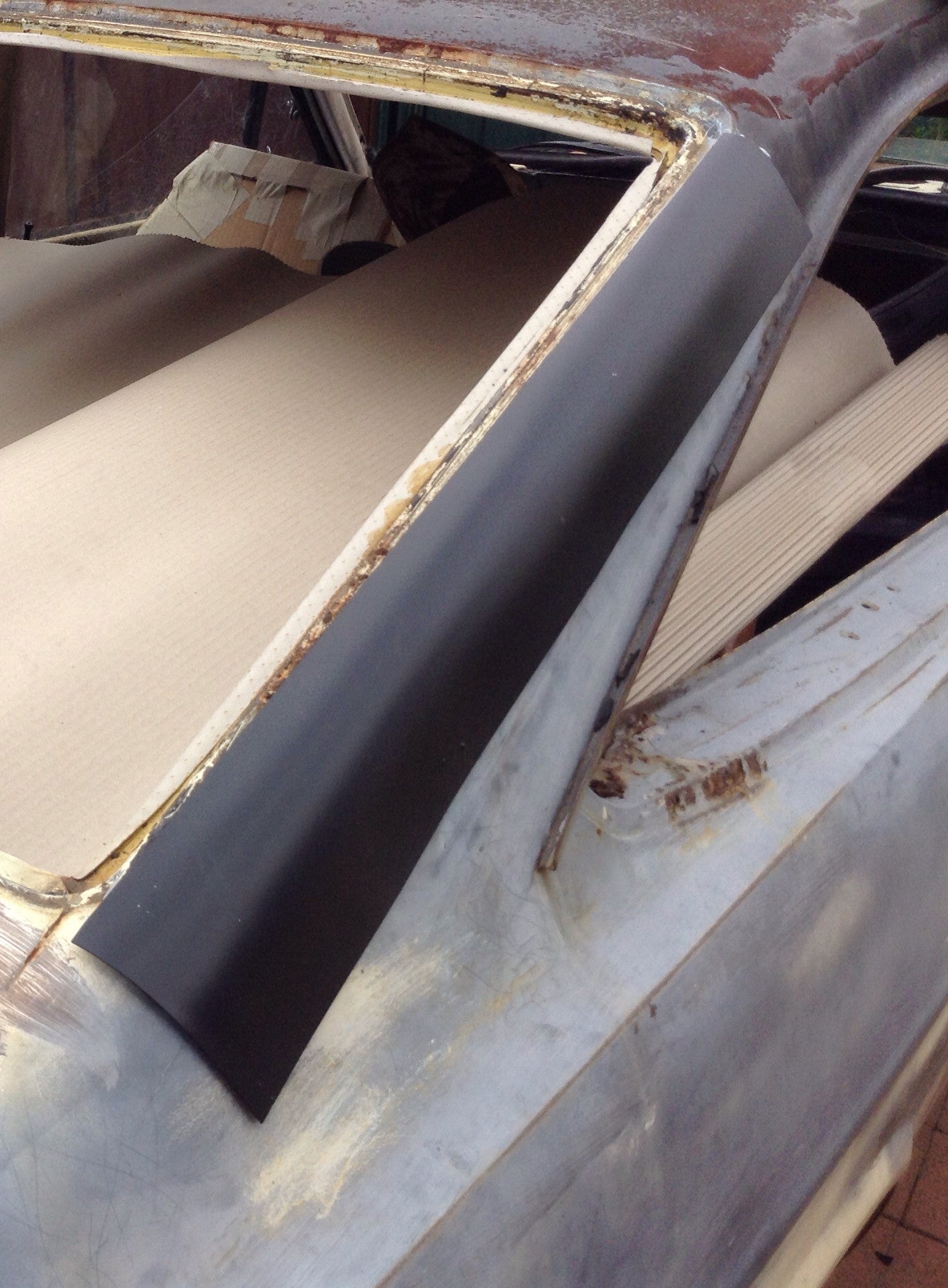 SUITS A DATSUN 1200 COUPE: C PILLAR SECTION