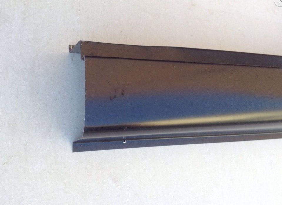 SUITS A DATSUN ROADSTER SILL WITH STEP