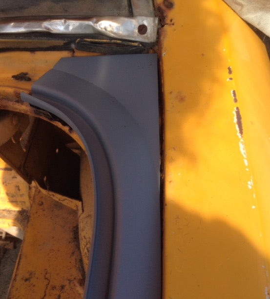 FITS FORD XA XB TOP OF BOOT GUTTER CORNER
